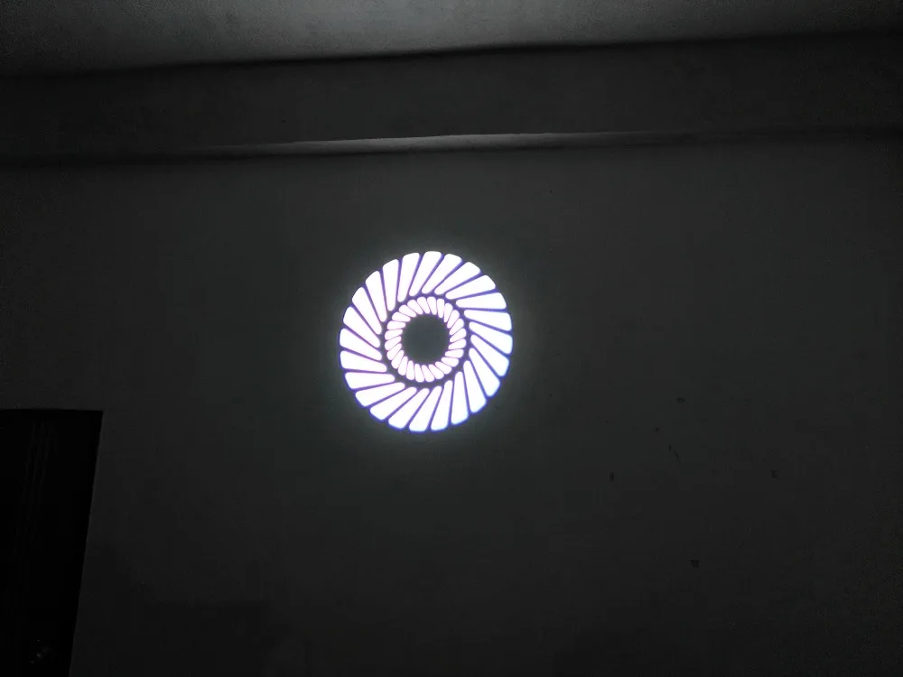 2 шт. 90 Вт светодиодный движущаяся головка flightcase сценическое освещение 16DMX канал Hi-Качество хит продаж 90 Вт Призма светодиодный прожектор