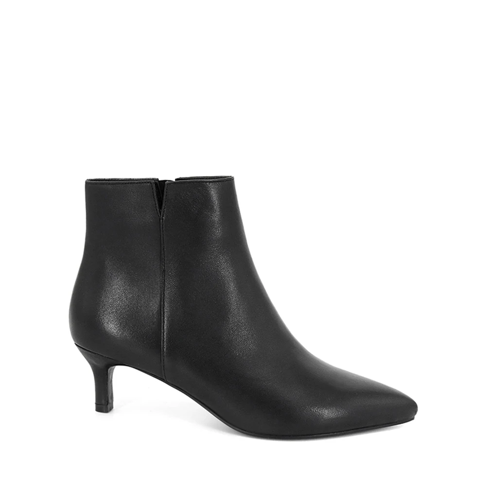 

SOPHITINA Elegant Women Boots Genuine Leather Sexy Pointed Toe Warm Winter Boots Comfortable Low Heels Basic Office Shoes BA37