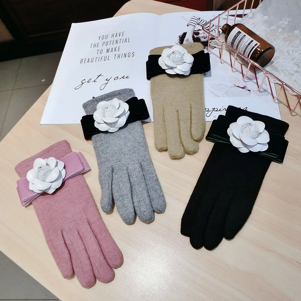 SP& CITY, Элегантные зимние женские перчатки с белой камелией для телефона, кашемировые черные перчатки, зимние женские перчатки, плотные, сохраняющие тепло