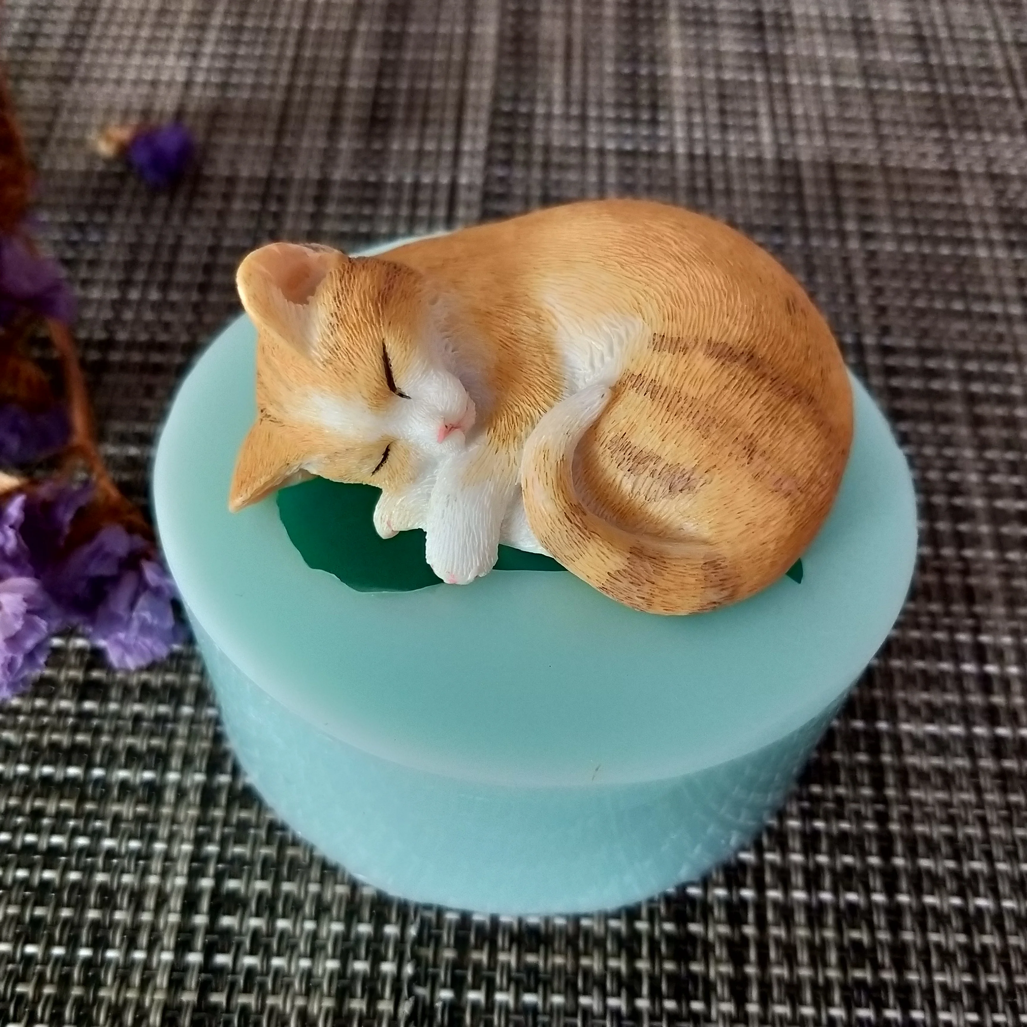 DW0146PRZYKittenSleepingCatMiniCatMoldSiliconeSoapMould