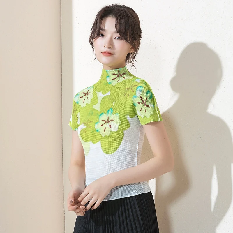 Pleated clothes Europe and America Fashion New model of European station Women's clothing Sexy Perspective Skin friendly Bo - Цвет: Армейский зеленый