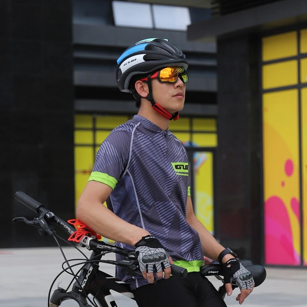 GUB Ultralight Cycling Helmet For Man Bicycle Helmet Men Integrally-molded MTB Road Bike Helmets Safety Equipment SV1 (30)