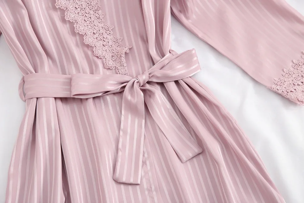 13719193617_383628695