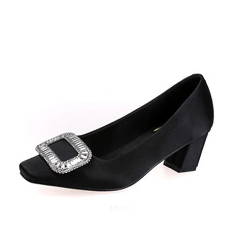 

WEIQIAONA Nieuwe Vrouwen Schoenen Zijde Brand Design Hoge Hakken Luxe Kristal Vierkante Gesp Pompen Adellijke Bruiloft Schoenen