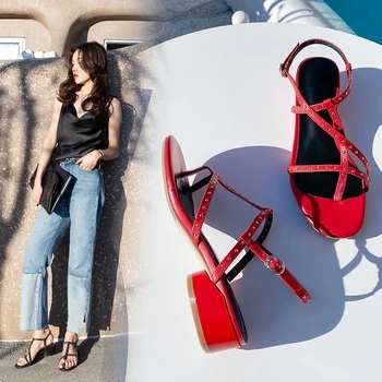 

ins hot women sandals Leather shoes plus size 22-26 cm ladies shoes Heel 3cm high Cowhide + Sheepskin + Pigskin Rivet strap