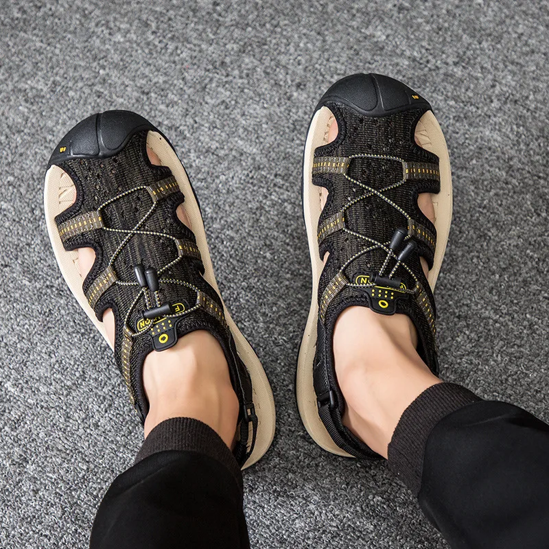 

New Style Breathable Fly Woven Sandals Outdoor Casual Sports Large Size Sandals