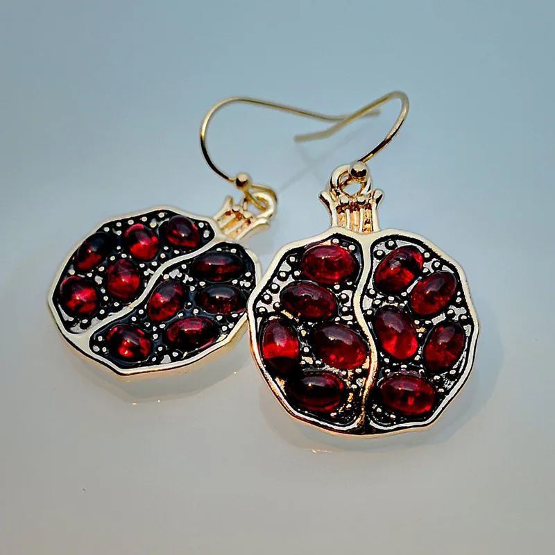 

Creative new pomegranate gold bottom luxury red zircon earrings women's prom jewelry Valentine's day birthday gifts wholesale
