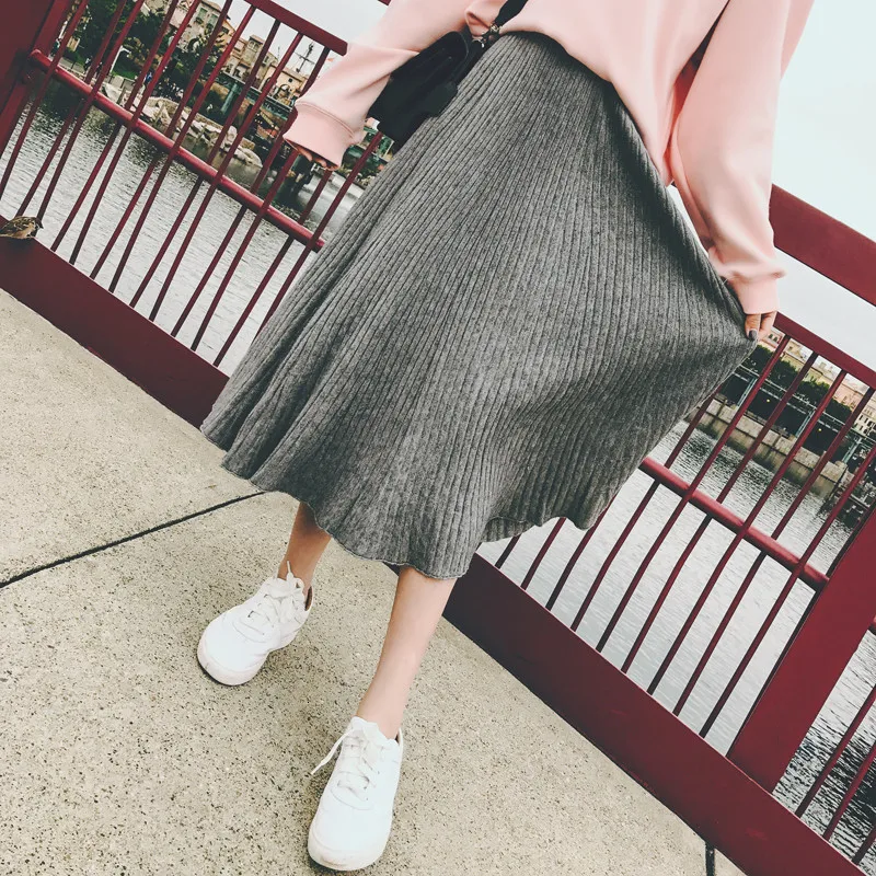 

LANMREM 2020 Ladies Vintage Spring Women Knitting Skirt High Waisted Elegant Skinny Solid Color Popular Pleated Skirts PC379