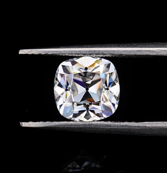 

STARSGEM 10*10mm Pretty EF Moissanite Gem VVS Test Passed Positive Old Mine Cut Bead for Ring marking