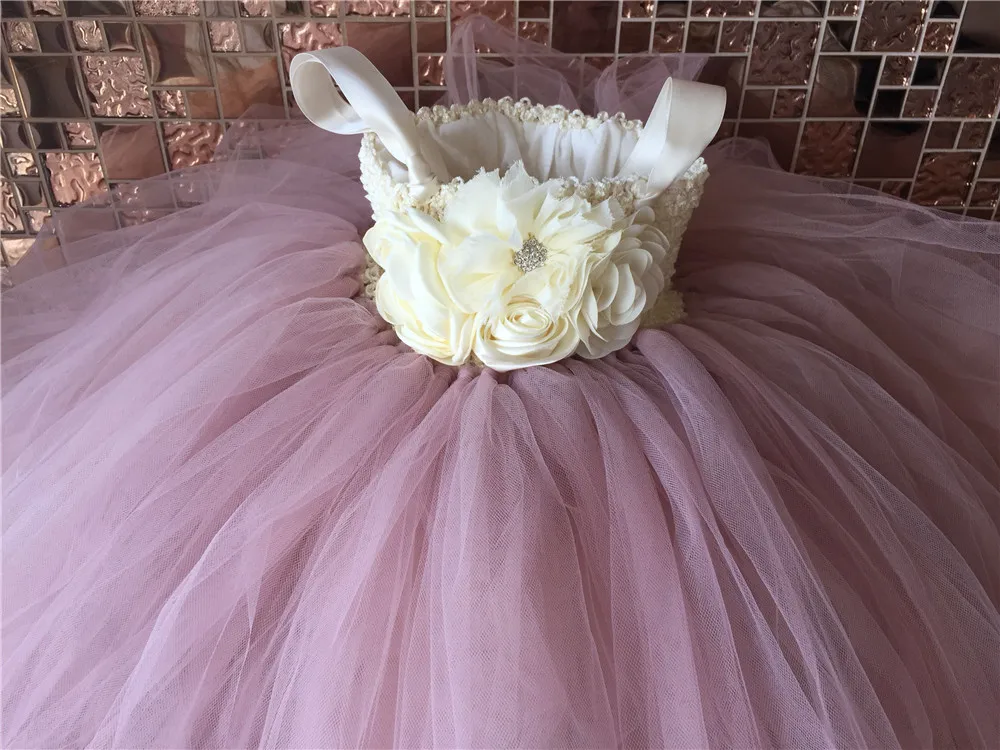 Милое грязно-розовое платье-пачка для девочек; детское платье с цветочным узором «кроше» на бретельках и с розами; Детский карнавальный костюм на день рождения; платье