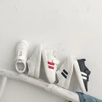 

Boys Girls Skate Shoes 2020 New Spring Autumn Kids Sport Shoes Breathable Fashion Sneakers Student Black White Tennis Shoes