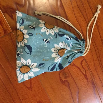 

1pc Cotton Linen Drawstring Organized Pouch Print Sunflower Bees Party Gift Bag YL0724c