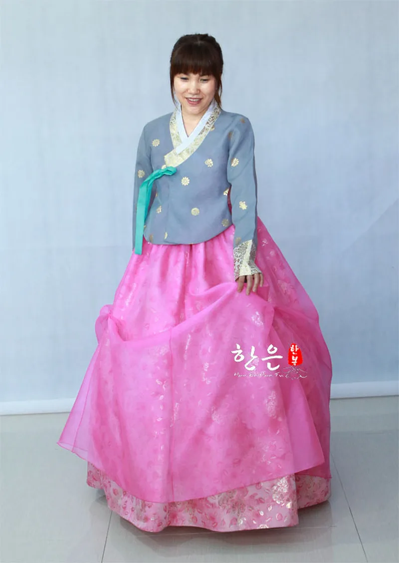 

Korean Imported Fabric / Latest Improved Hanbok / Bride Hanbok / Stage Costume
