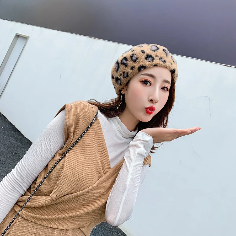 Женские леопардовые Модные Джокер береты шапка женская теплая имитация бархатная шапка для молодых осень зима
