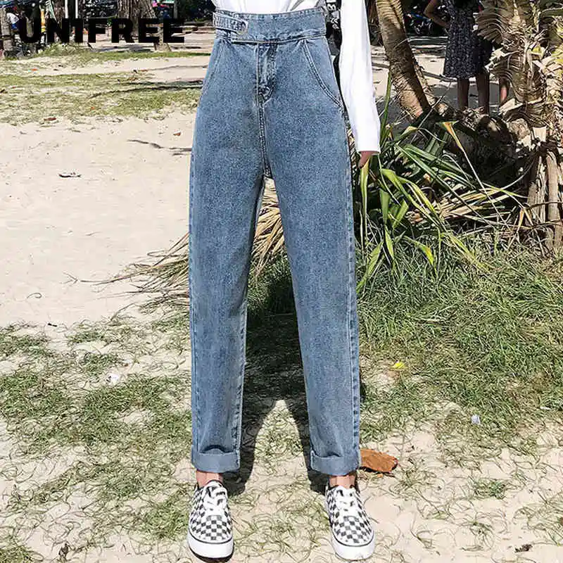 

UNIFREE 2019 Autumn and winter new arrival jeans woman dark color button decoration fashion casual pants denim jeans UBB191P158A