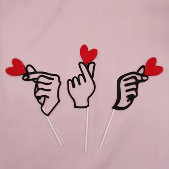 

New Heart Love Gesture Wedding Cupcake Topper Happy Valentine's Day Cake Topper For Wedding Anniversary Party Cake Decorations