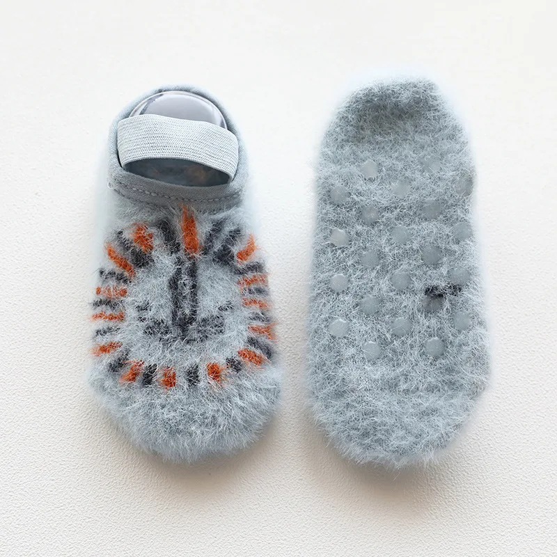 Осенние и зимние новые Детские короткие носки вельветовые брюки с мультяшными рисунками пряжа носки для новорожденных, детей, на нескользящей подошве для маленьких обувь