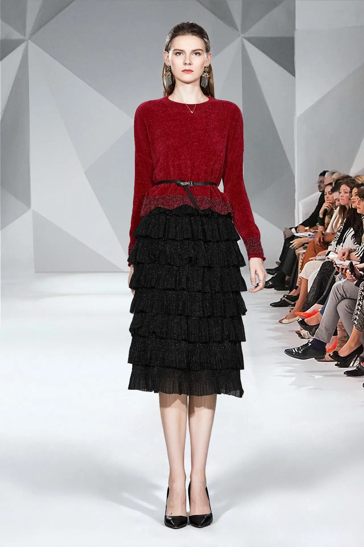 

Large Austrian Knitted Sweater + Cake Dress Half-length Skirt Elegant Slimming Western Style Two-Piece Set