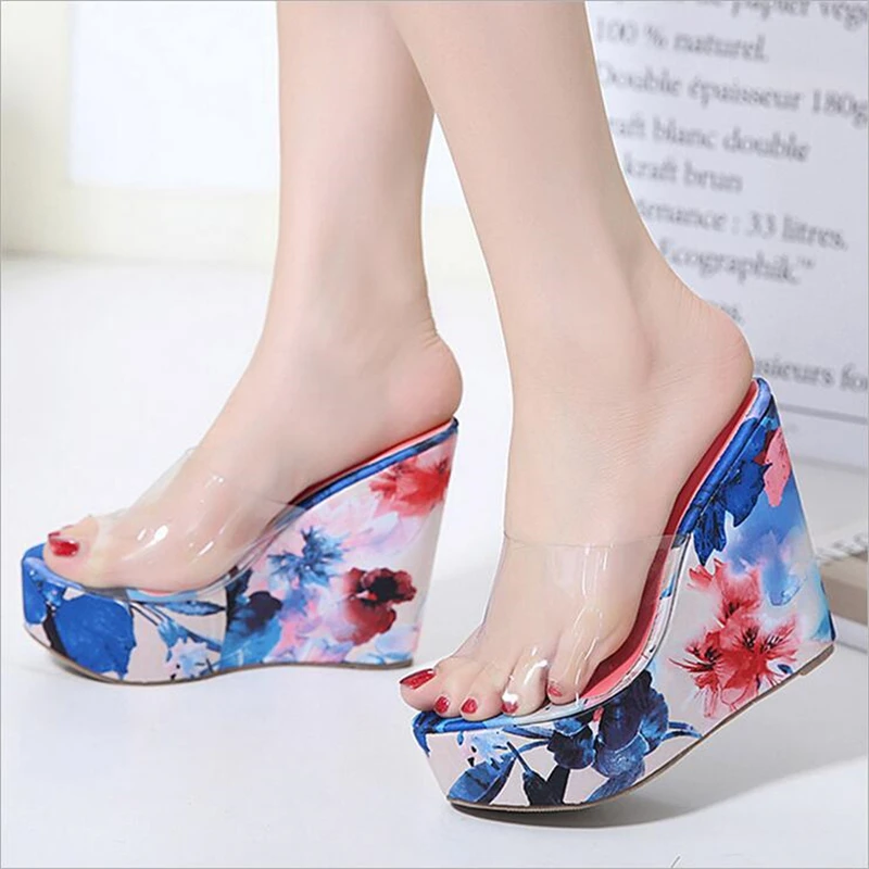 

2020 new Amazon wish LAZADA Korean version transparent glass rubber wedge with female sandals and slippers