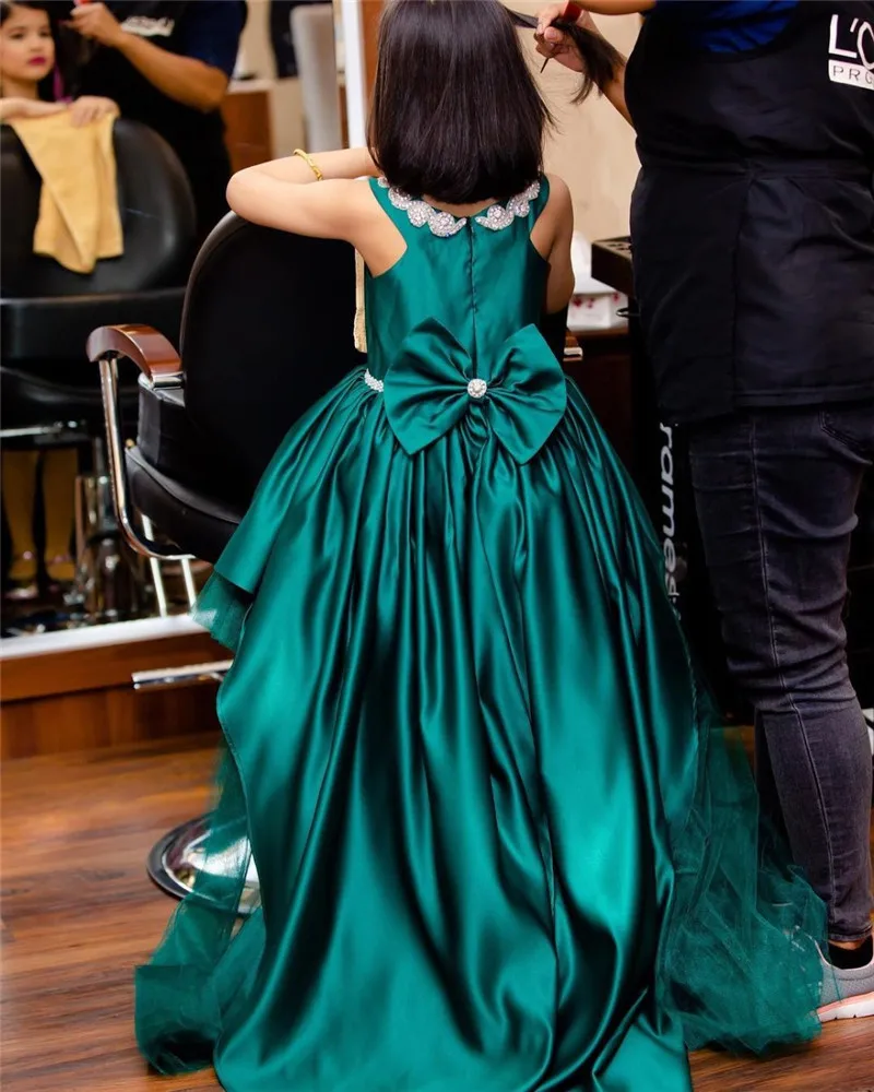 Зеленое атласное платье с цветочным узором для девочек, с бантом и кристаллами, с коротким шлейфом, на заказ, Детские пышные платья с v-образным вырезом, Vestidos De Fiesta
