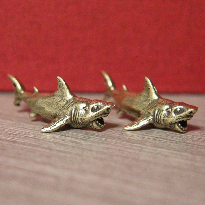 Messing Shark Beeldjes Miniaturen Desktop Ornament Home Decoratie Ambachtelijke Accessoires Vintage Sleutelhanger Hanger Sieraden Gift