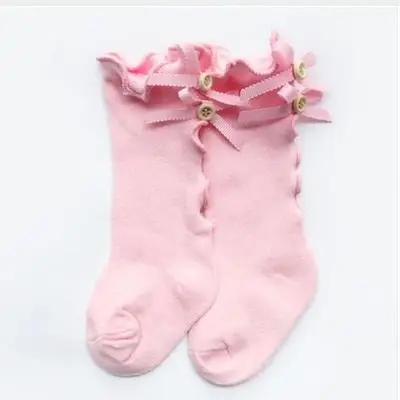 Pink Новые зимние носки для малышей хлопковые длинные гольфы для новорожденных, вязаные носки с рюшами и бантом для маленьких девочек детские домашние тапочки B - Цвет: Pink