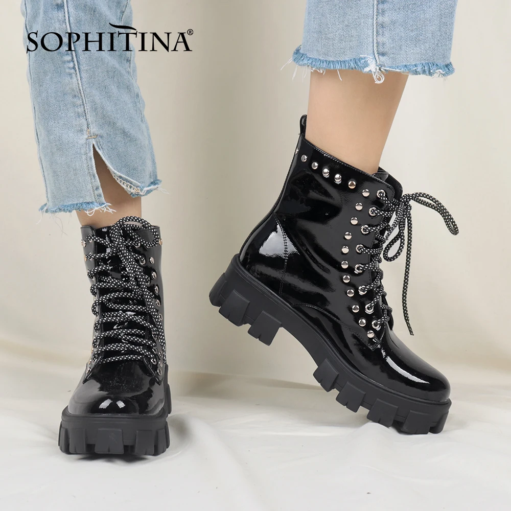 SOPHITINA/женские ботильоны в байкерском стиле с заклепками на шнуровке из