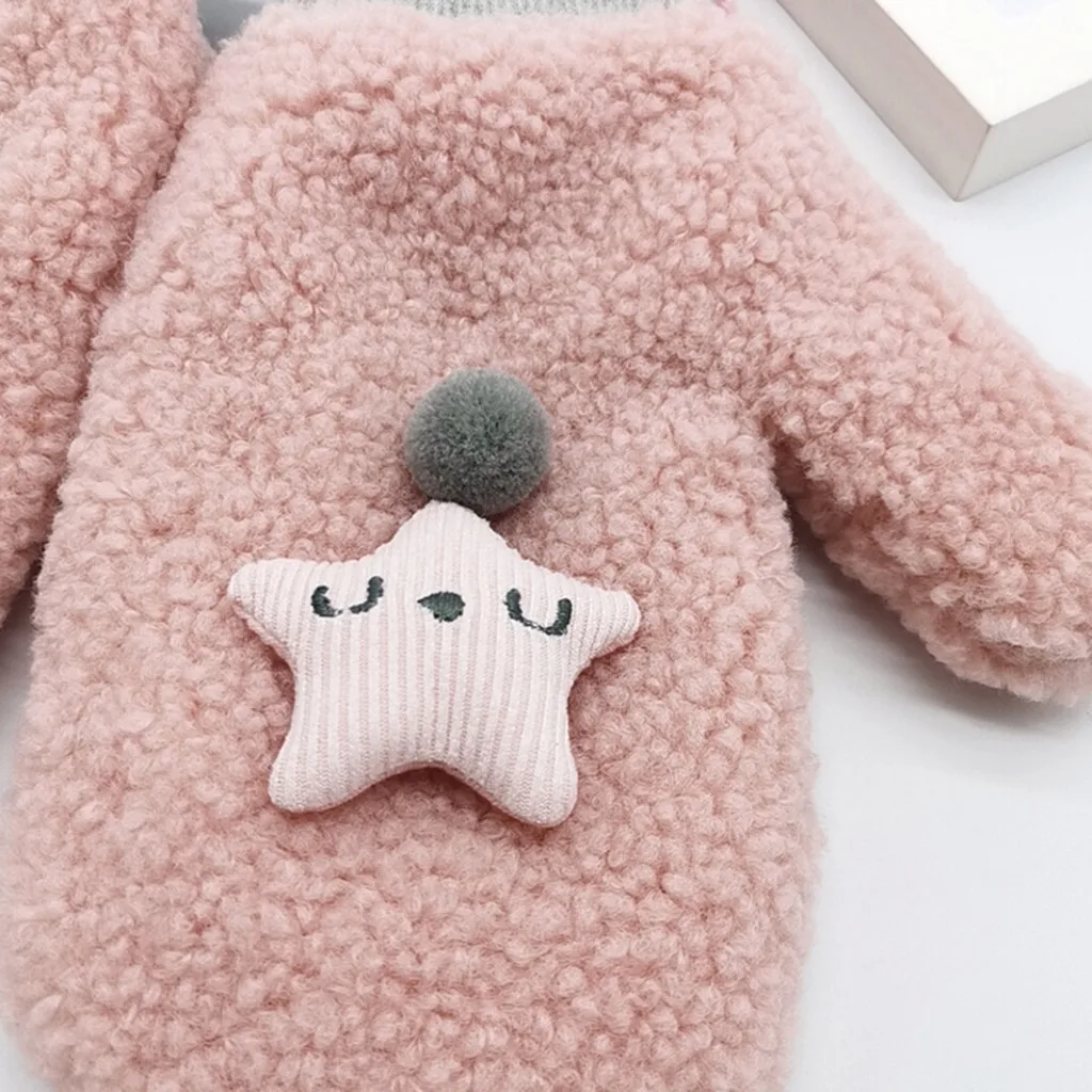 Новые детские перчатки с милыми звездами из мультфильмов для детей 0-3 лет, зимние вязаные шерстяные варежки для новорожденных, бархатные толстые теплые детские перчатки