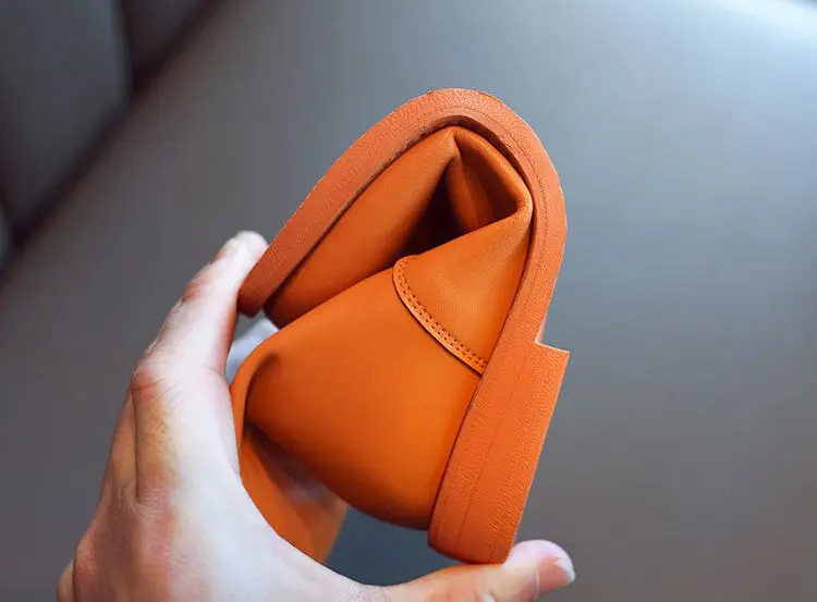 Г., весенне-осенние детские ботинки в байкерском стиле сапоги до середины икры из натуральной кожи для девочек модные ботинки martin на молнии для девочек, TX417