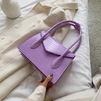 

Retro small bag female bag 2020 popular new trendy fashion ladies shoulder bag wild portable armpit bag