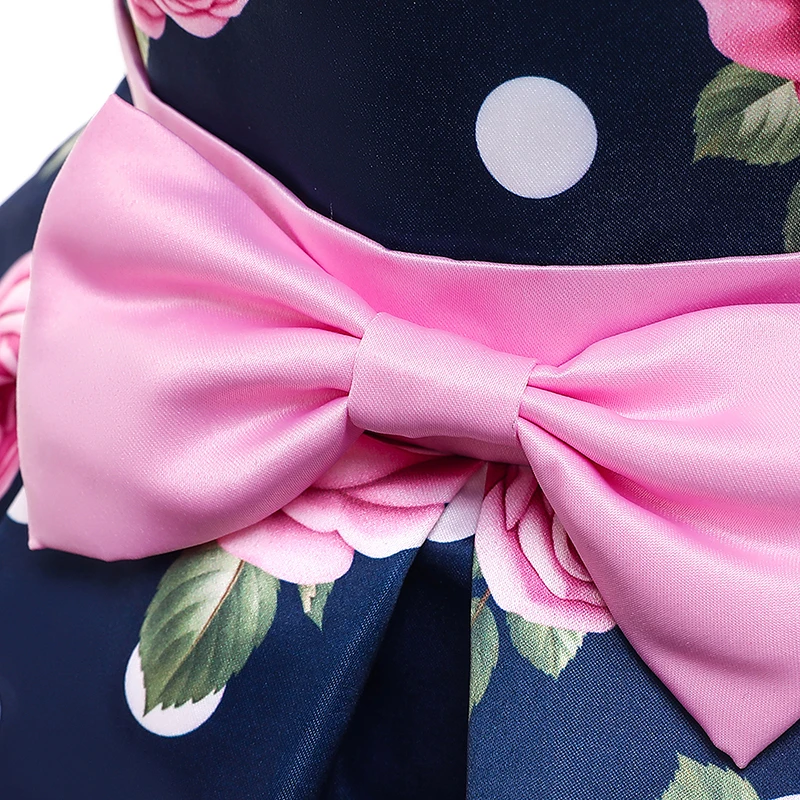 13744839430_655484822