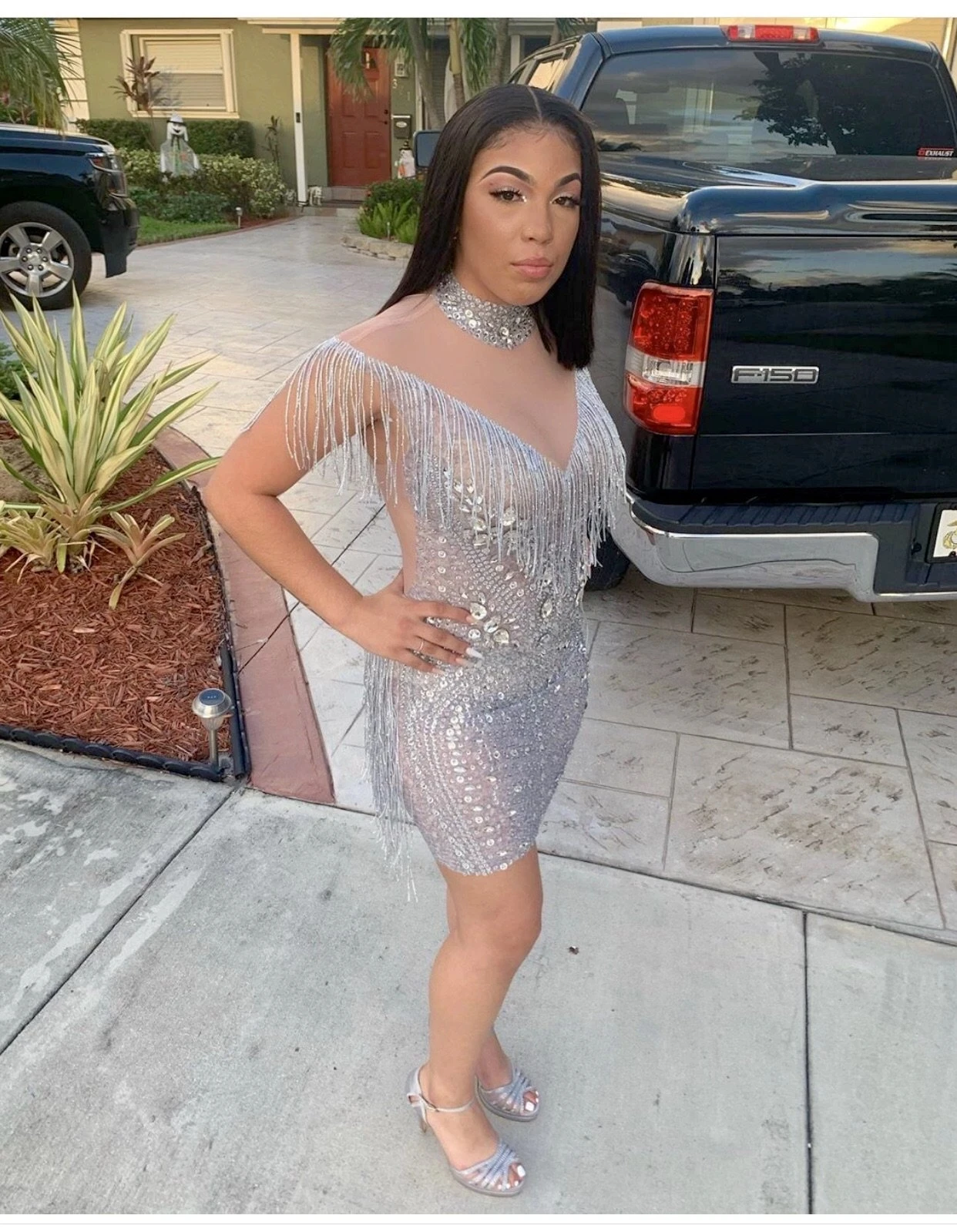 

Клубная сцена шоу певица день рождения празднование бахрома короткие платья серебряные стразы стрейч певица DJ сценическая одежда