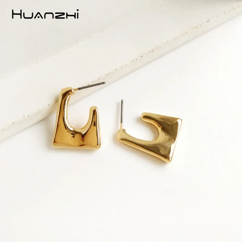 

HUANZHI 2019 New Personality Simple Geometric Metal Gold Metal Plated Stud Earrings For Women Girls Wedding Party Jewelry Gifts