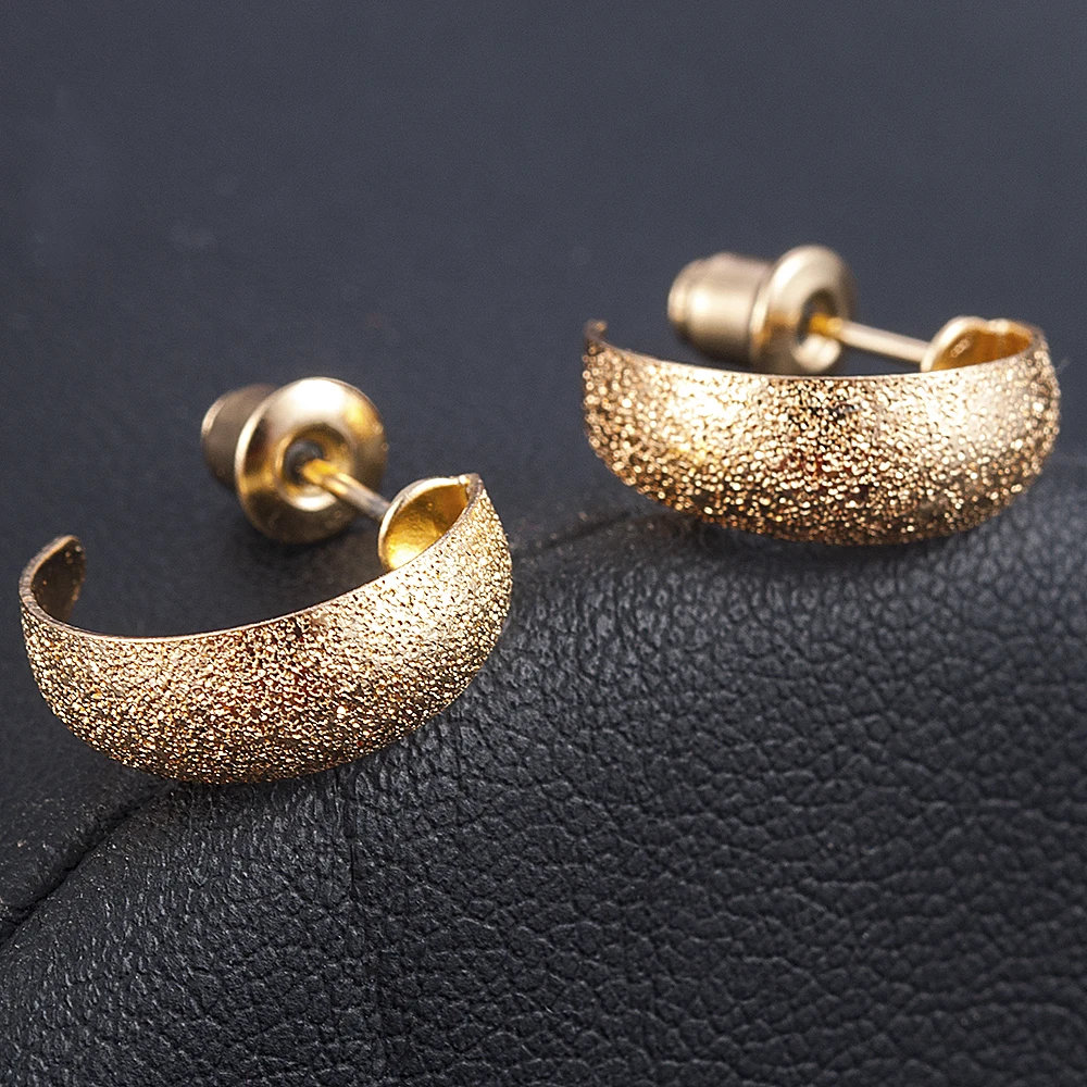 

New Minimalist Jewelry Exquisite Geometric Twisted Irregular Round Matte Metal Mini Stud Earrings for Women Girl Gift