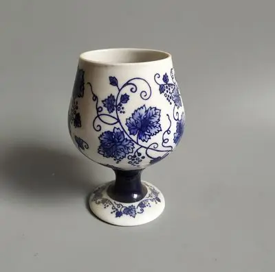 Exquisite retro porcelain (blue and white lotus wine cup) home decoration | Дом и сад