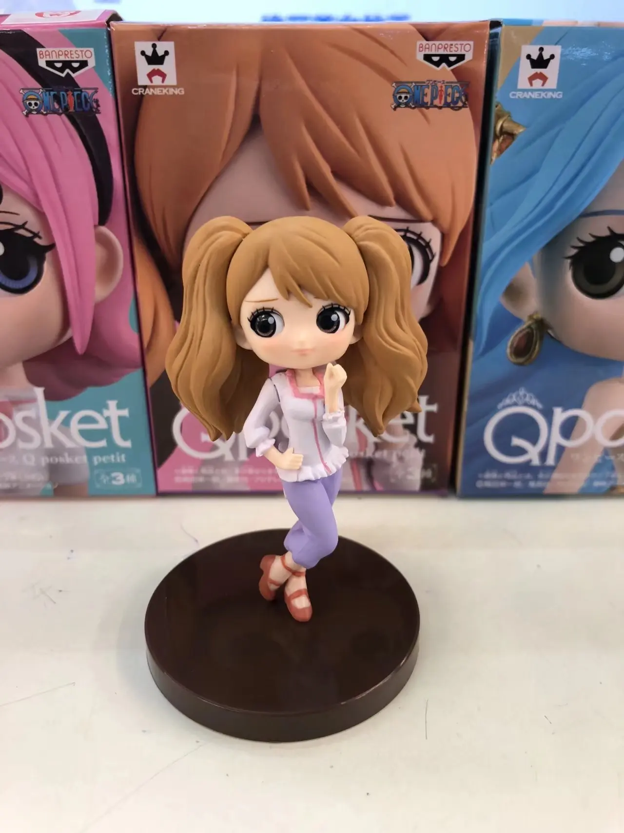 

Cheng yuan Cake Boxed HNA King qposket Q with Big Eye Bud Nine Weiwei Sanji Fiancee FC Bulleen Capsule Toy