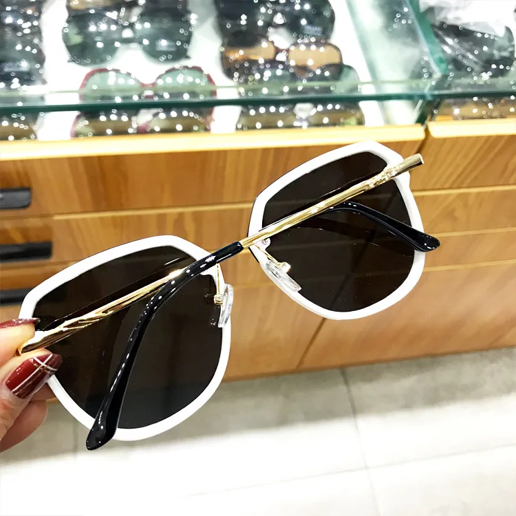 Pink Women Sunglasses Alloy Overszie Big Frame Square Sun Glasses Ladies Fashion Luxury Brand Gradient Yellow Shades FML