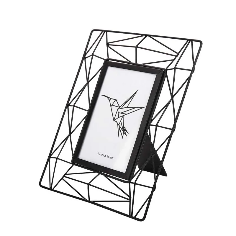 Europe New-Pendulum Photo Frame Creative Hollowed Iron Skeleton Desktop Baby Black metal Size24x18.5cm | Дом и сад