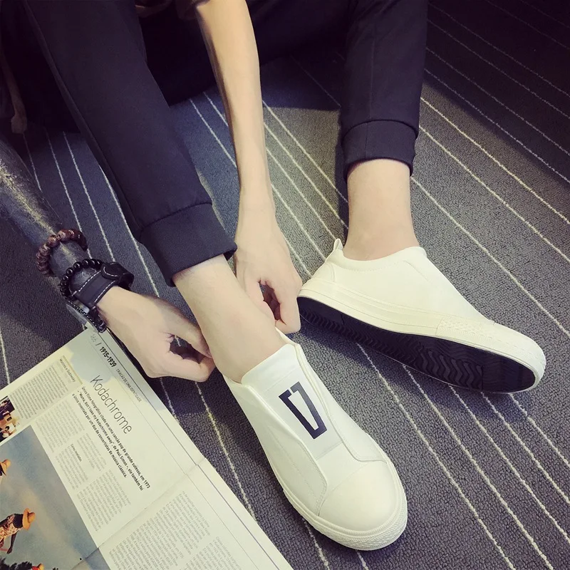 

2017 New Summer Casual Shoes Men's Wild Breathable Music Shoes Pu Face Sets of Feet A Pedal Lazy Shoes