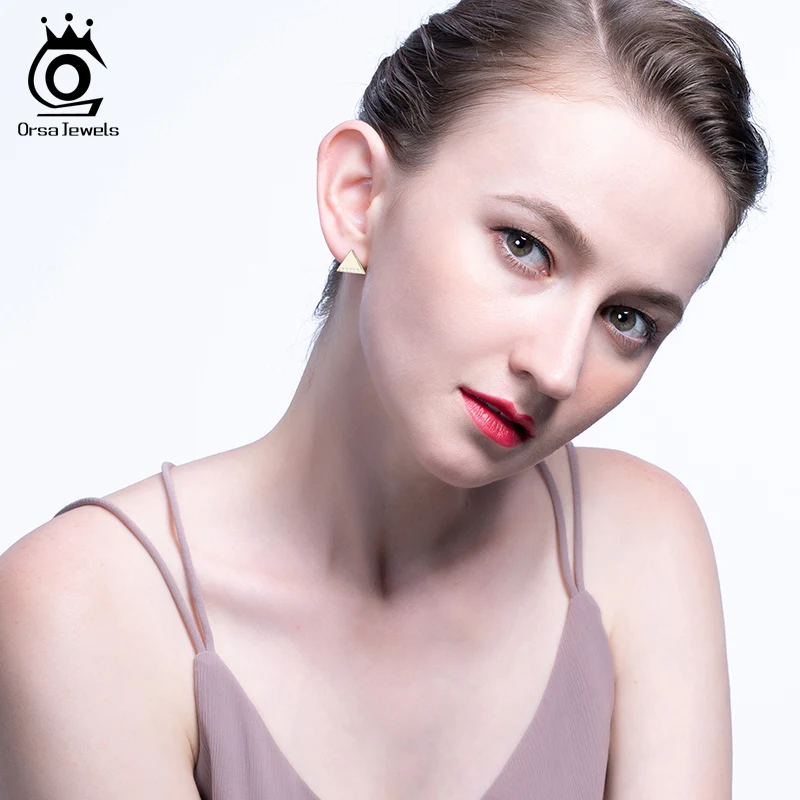 ORSA JEWELS, новинка 925, треугольные серьги-гвоздики для женщин, Стерлинговое Серебро, высший сорт циркония, круглые серьги для женщин, хорошее ювелирное изделие SE209