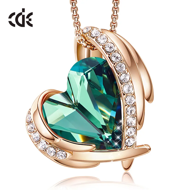Женское ожерелье с подвеской CDE украшенное кристаллами Swarovski ангельские крылья