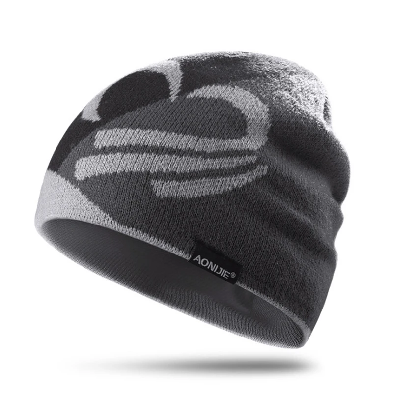 breathable cycling hat Unisex Winter Warmer Hat Knitted Windproof Skull Sports Cap comfortable Protective Accessory