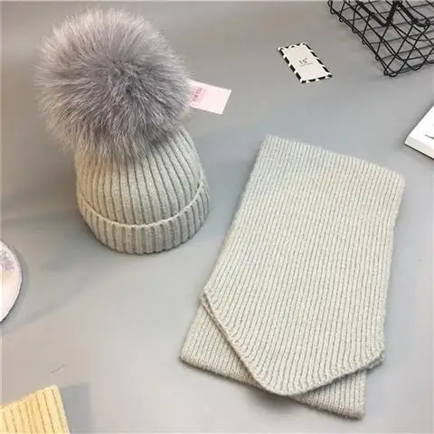 LIGHT GRAY Set Милые Детские Девочки помпон зимние наборы шарф шапка натуральный шарик из меха лисы мать дети теплые вязаные шапки бини родитель-Детские шапочки - Цвет: LIGHT GRAY Set
