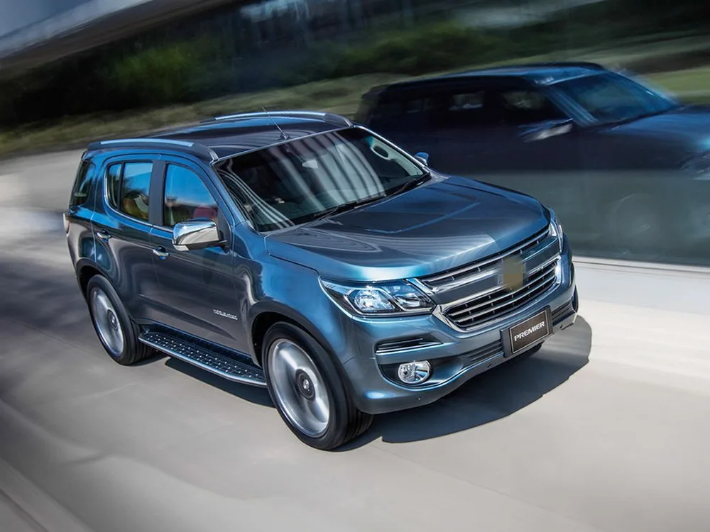 Насколько новый. Шевроле Трейлблейзер 2017. Chevrolet trailblazer Concept. Chevrolet trailblazer 2018 Blue. Шевроле Трейлблейзер 2019.