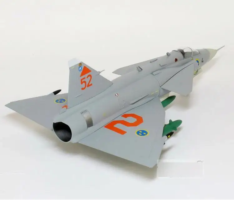 SAAB VIGGEN JA37 4/52 шведский ВВС 1/72 литой самолет модель самолета AV72