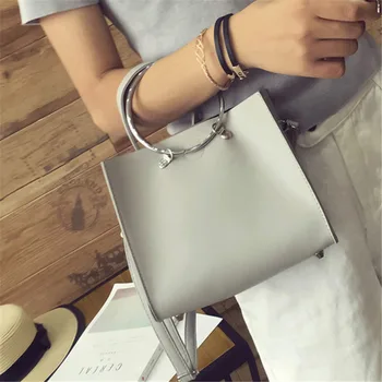 

Cluth Bag Women Messenger Bag Metal Circel Tote Bag Shoulder Crossbody bolsa feminina Leather Luxury Handbag Composite Bag 2 Set