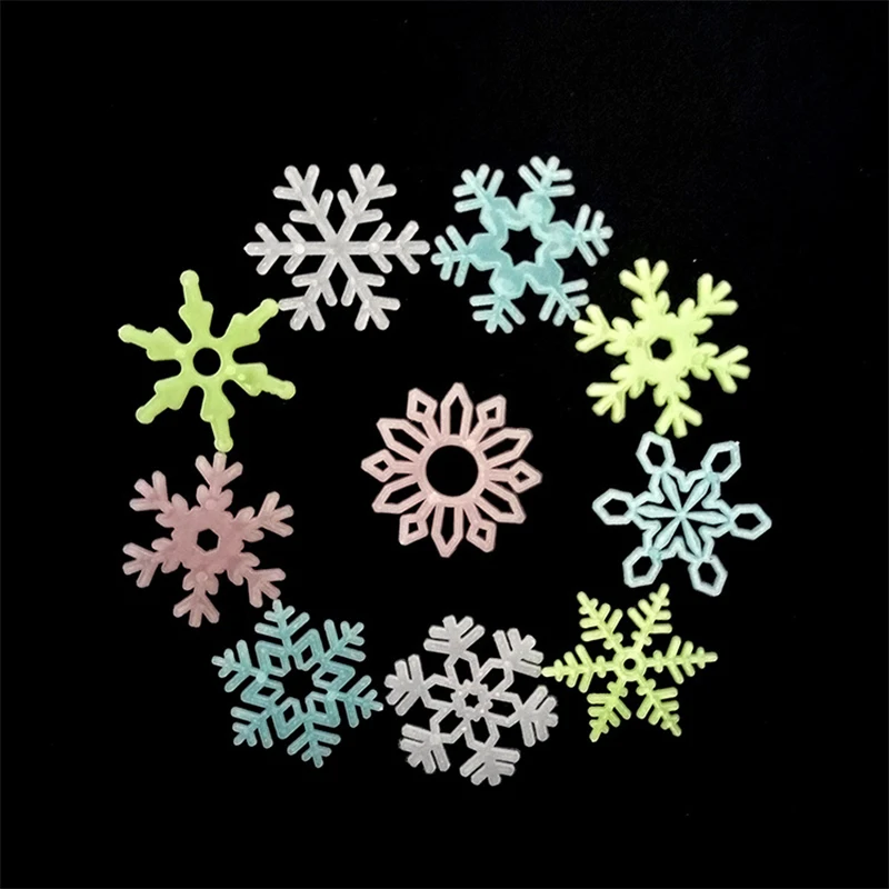 50 шт. светящиеся снежинки стикеры на стену 3D стикер мультяшка наклейка для декора спальни рождественские украшения для подарков для дома