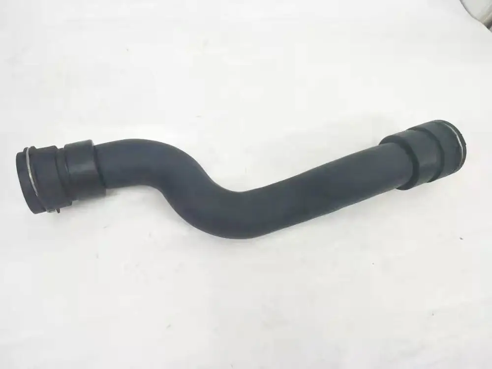 Radiator Coolant Hose- Upper For Land rover LR2 3.2