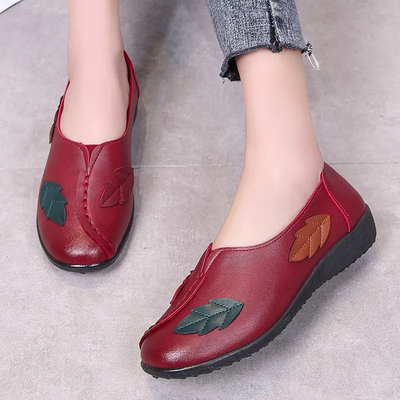 

2024 Spring/Autumn Genuine Leather Women's Flat Shoes Women walking driving shoes slip-on casual comfortable ladies shoes