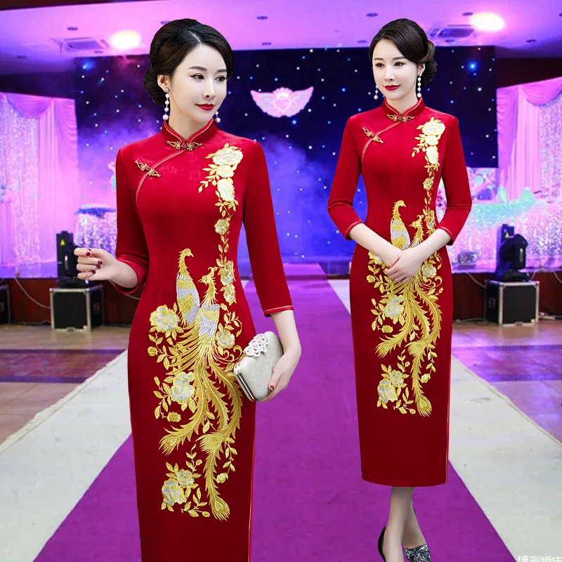 

Chinese-style Gold Velvet Embroidery Annual General Meeting Costume High-End Glorious 2020 New Long Catwalks Cheongsam